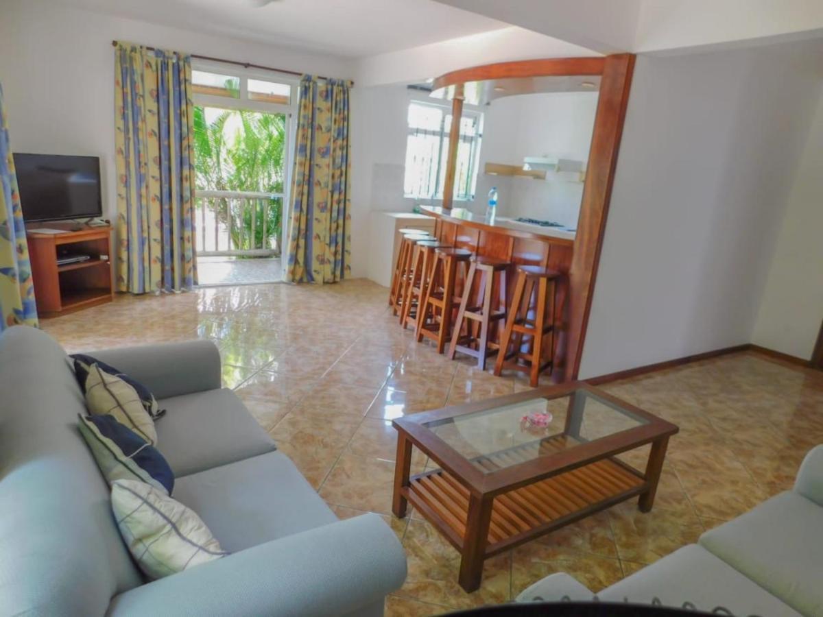 Tulsi Apartment & Studio La Gaulette Bagian luar foto